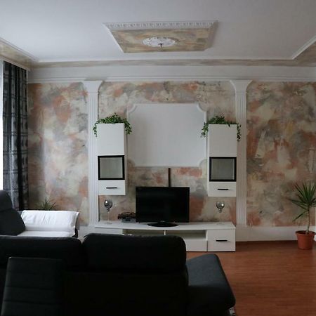 The Lakehouse Villa Neusiedl Am See Wienerstrasse 8 Bagian luar foto